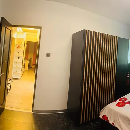 Anne Mari Apartment *